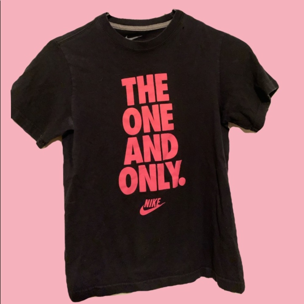 NIKE tee